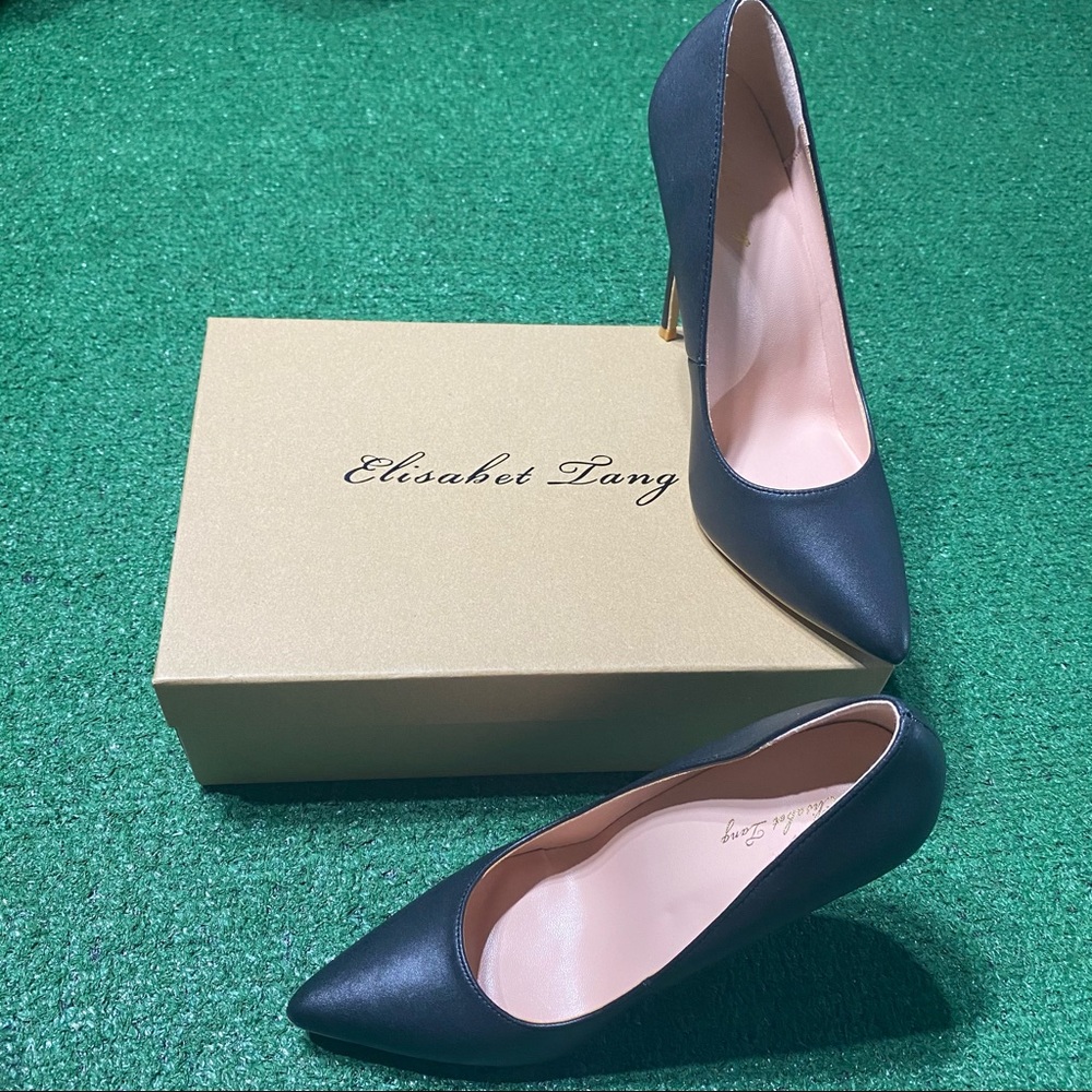 Elisabet Lang black heels